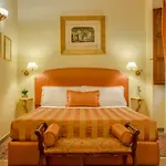 La Casa Del Garbo - Luxury Rooms&Suite