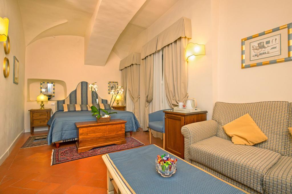 Bed and breakfast La Casa Del Garbo - Luxury Rooms&suite 3*