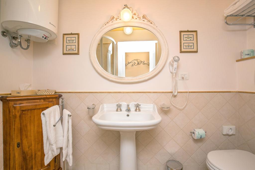 Bed and breakfast La Casa Del Garbo - Luxury Rooms&suite 3*