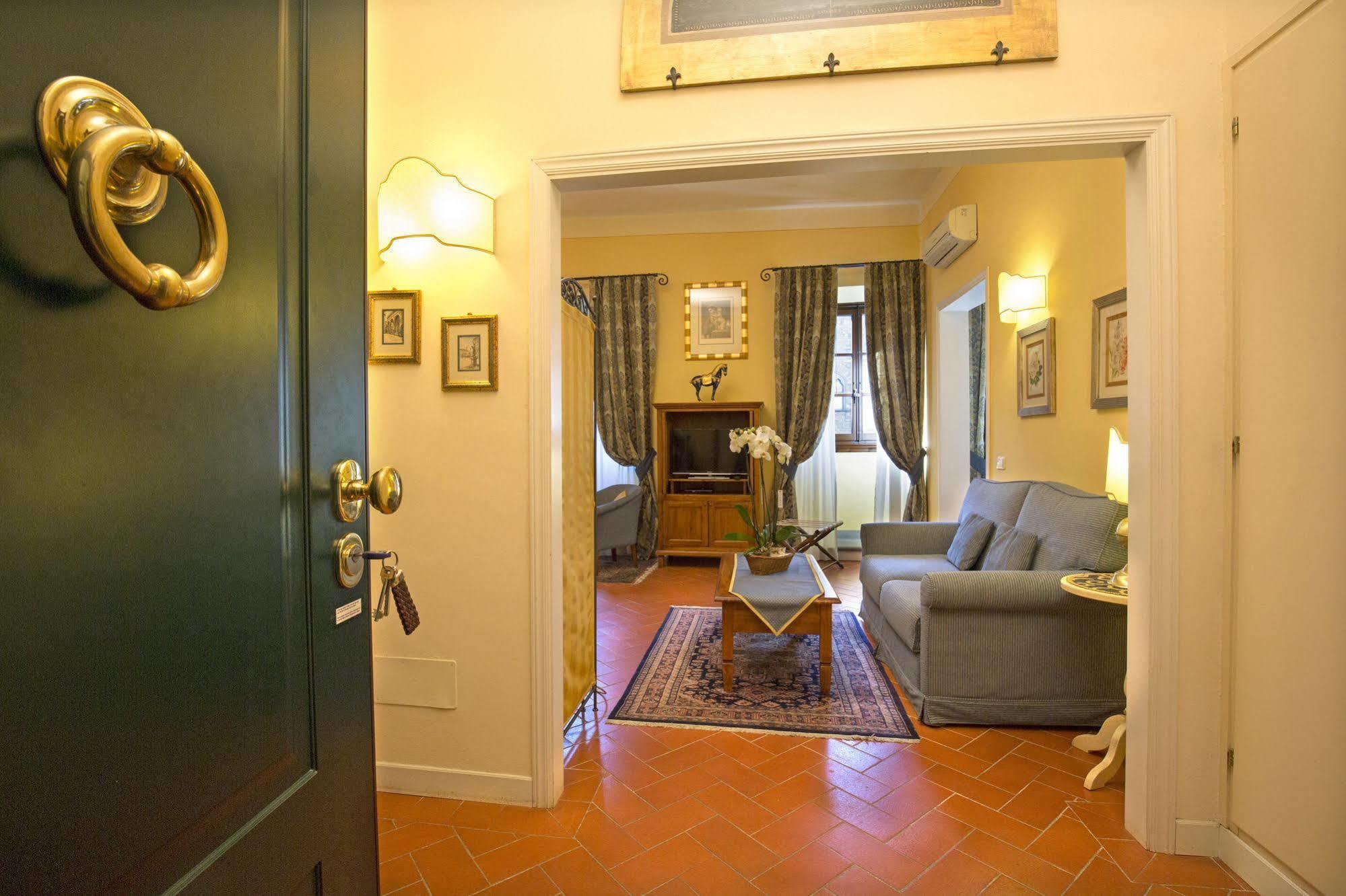 Bed and breakfast La Casa Del Garbo - Luxury Rooms&suite 3*